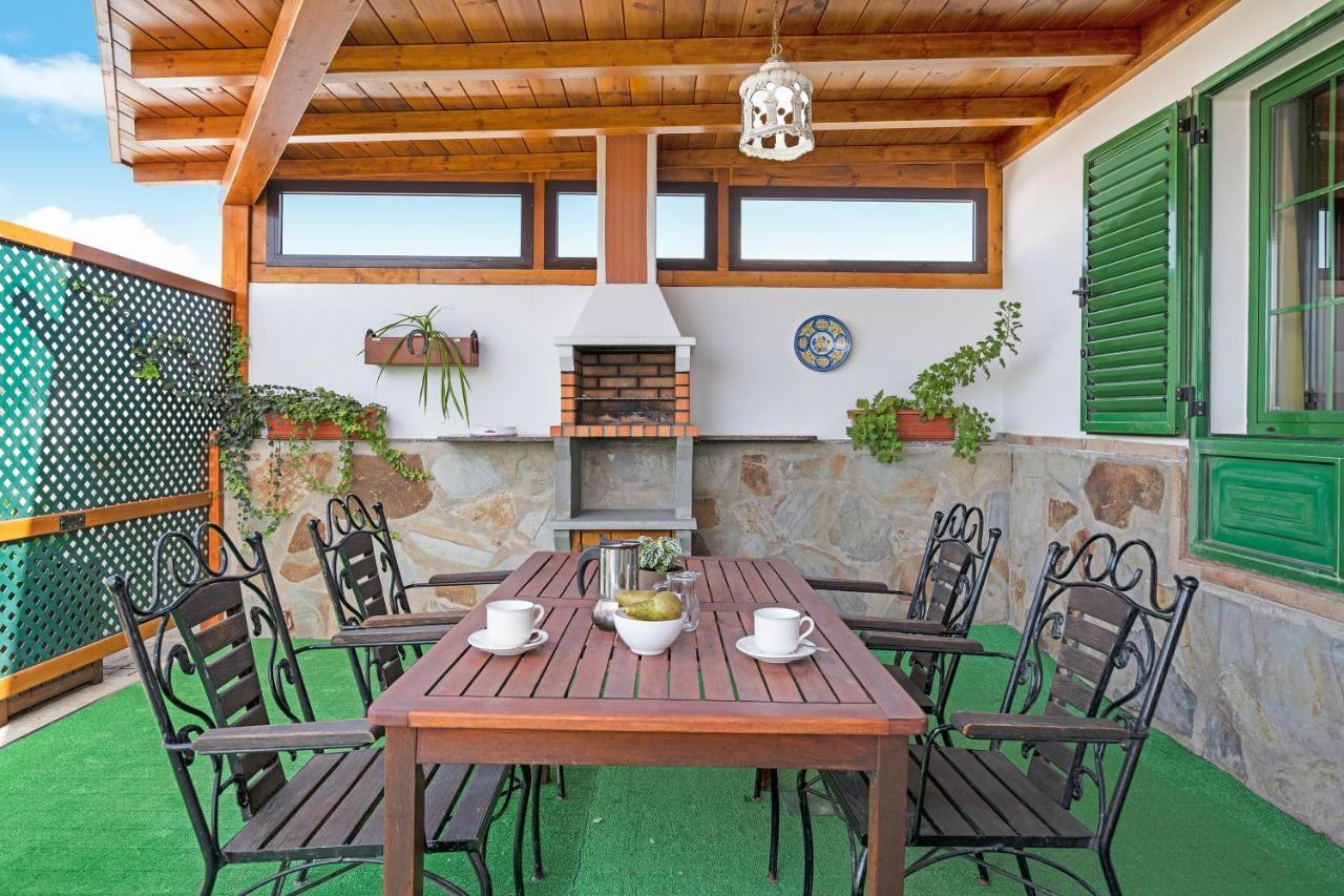 הוילה Tías La Casona מראה חיצוני תמונה